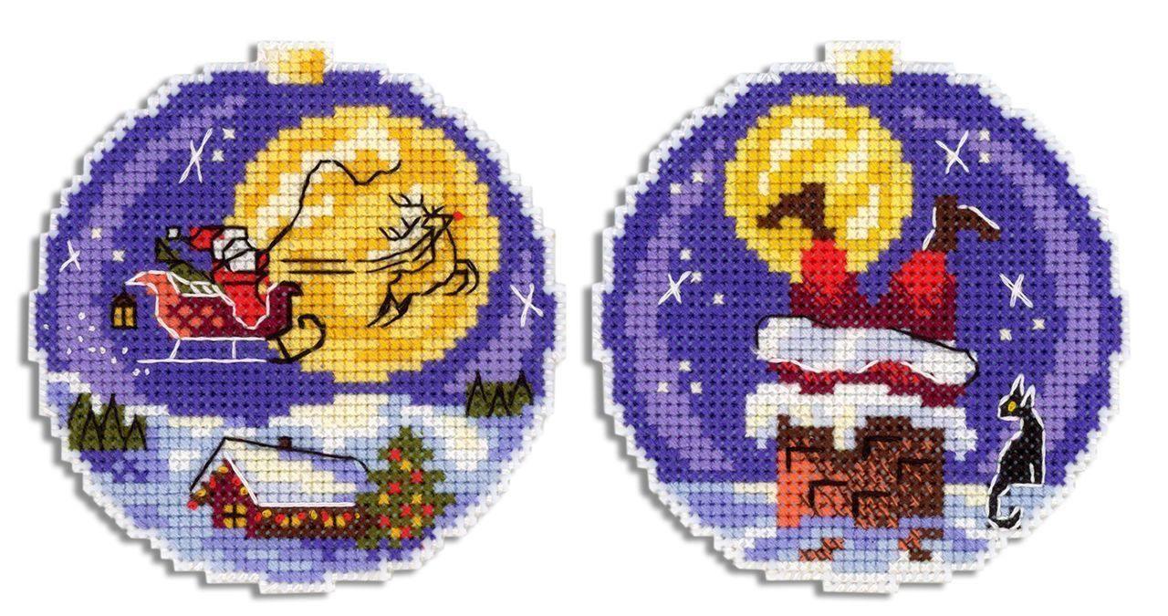 Santa SR-690 Plastic Canvas Counted Cross Stitch Kit